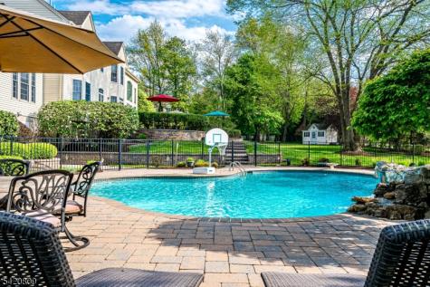 5 Erin Court South Brunswick NJ 08824