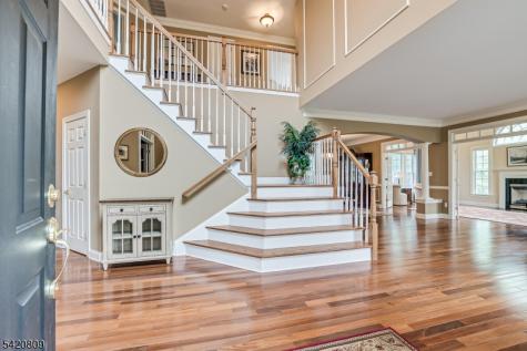 5 Erin Court South Brunswick NJ 08824