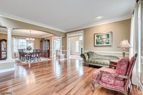 5 Erin Court South Brunswick NJ 08824