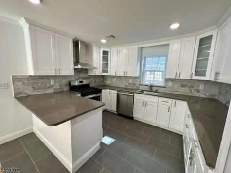 135 Court Street Elizabeth NJ 07206