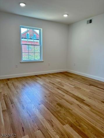 135 Court Street Elizabeth NJ 07206