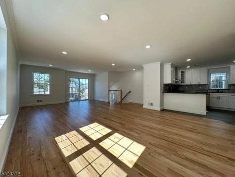 135 Court Street Elizabeth NJ 07206