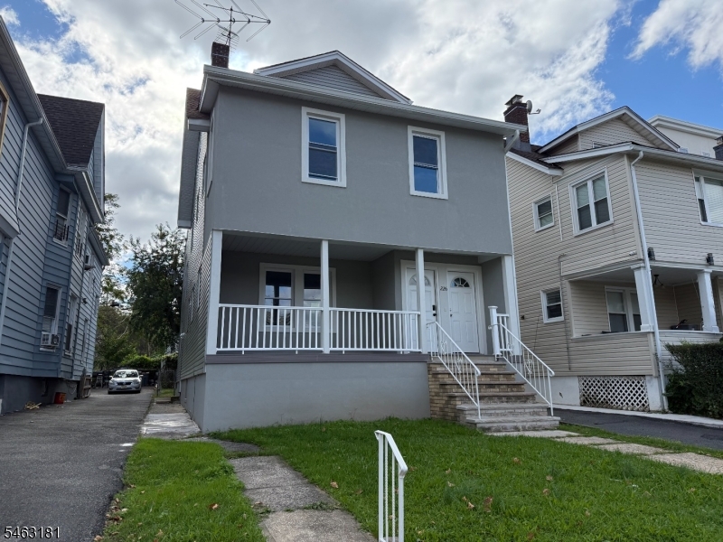 226 N Clinton Street East Orange NJ 07017