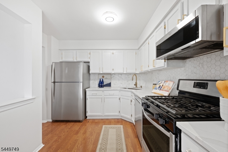 53 Dewitt Lane Hillsborough NJ 08844