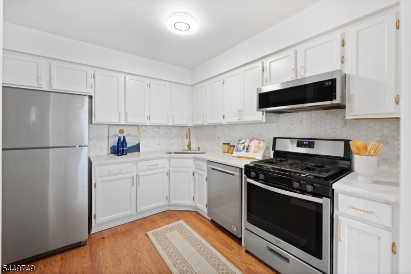 53 Dewitt Lane Hillsborough NJ 08844