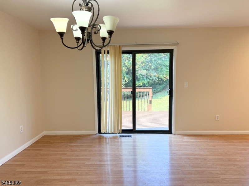 18 Dogwood Drive Edison NJ 08820