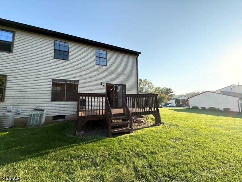 18 Dogwood Drive Edison NJ 08820