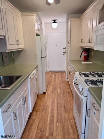 530 Valley Road Montclair NJ 07043