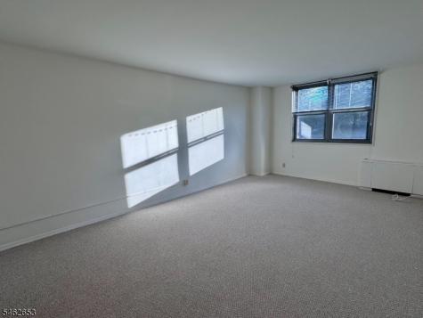 530 Valley Road Montclair NJ 07043