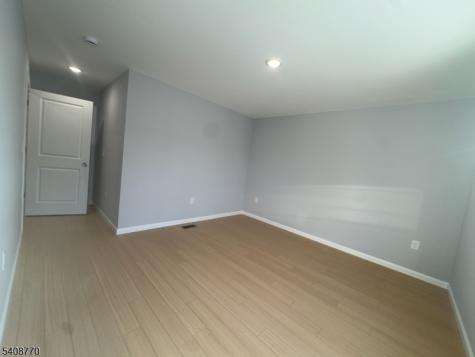 29 Isabella Avenue 1st Fl Newark NJ 07106