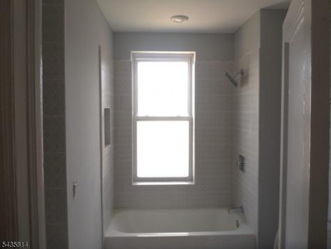 9 Vernon Avenue Newark NJ 07108