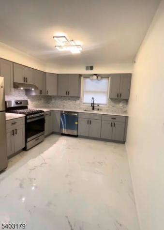 138 Schuyler Avenue Newark NJ 07112