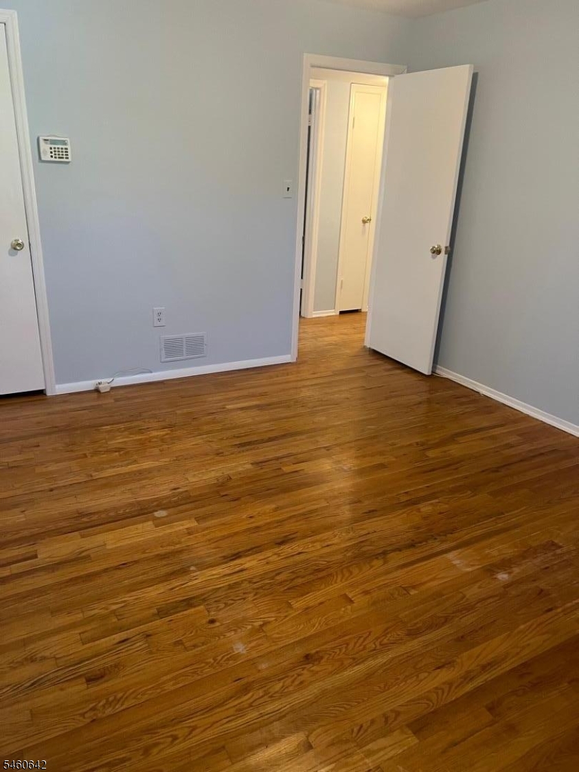 1105 N Oaks Boulevard North Brunswick NJ 08902