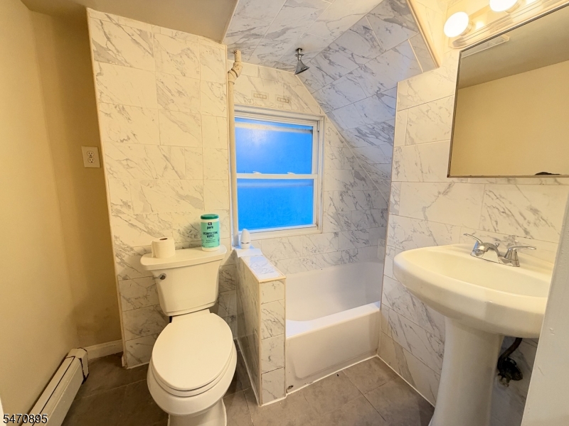 62 Sanford Street East Orange NJ 07018