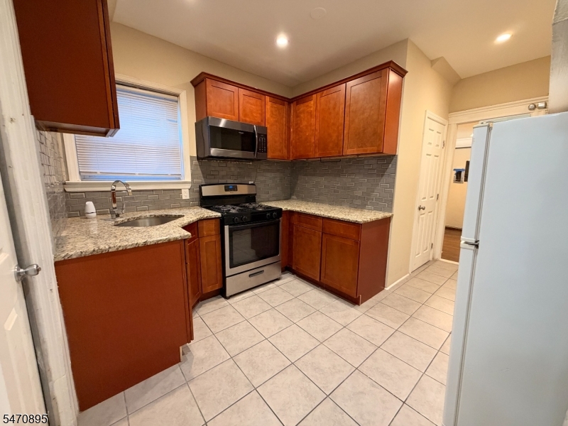 62 Sanford Street East Orange NJ 07018