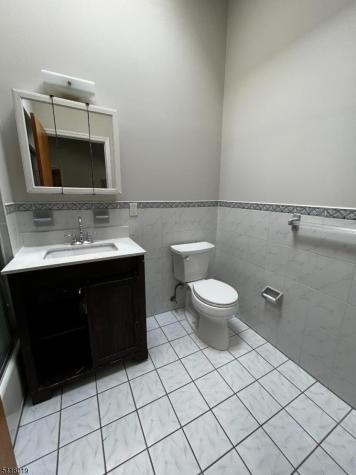 26 Ferry Street Newark NJ 07105