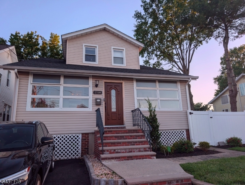2518 Hawthorne Avenue Union NJ 07083
