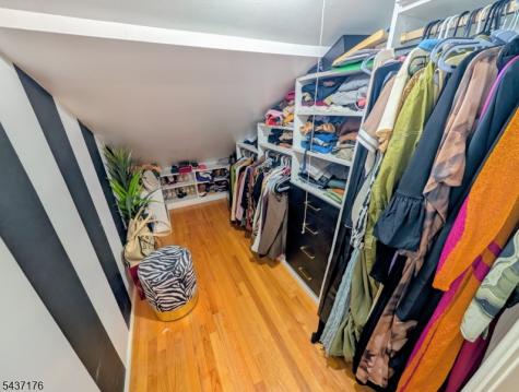 2518 Hawthorne Avenue Union NJ 07083