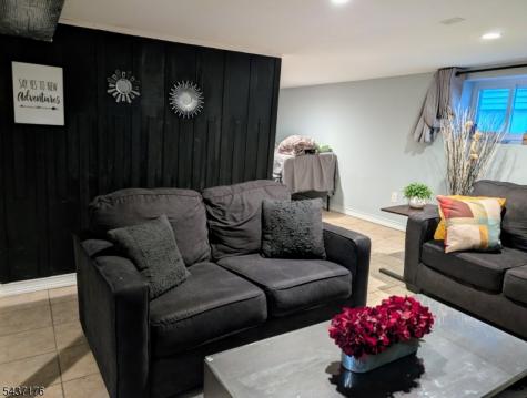 2518 Hawthorne Avenue Union NJ 07083