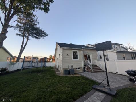 2518 Hawthorne Avenue Union NJ 07083