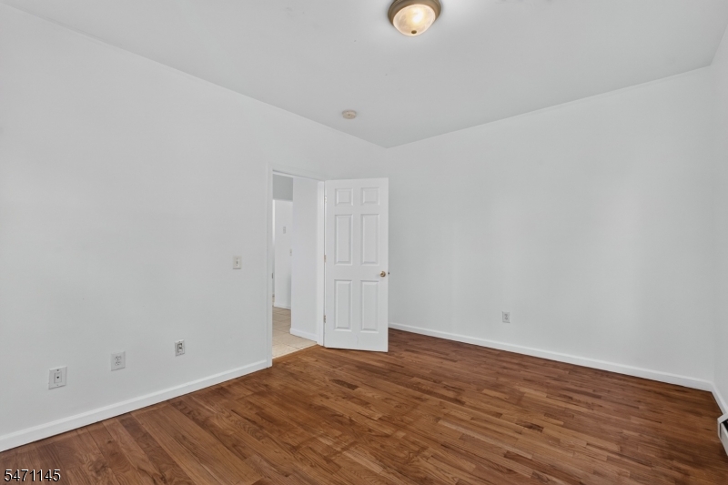 21 Robert Place Irvington NJ 07111
