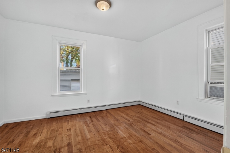 21 Robert Place Irvington NJ 07111