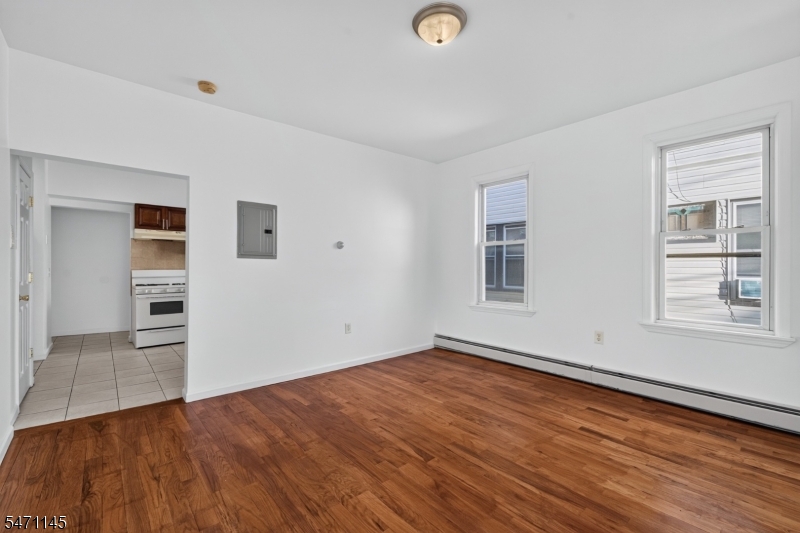 21 Robert Place Irvington NJ 07111