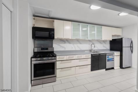 82 Garfield Avenue Jersey City NJ 07305