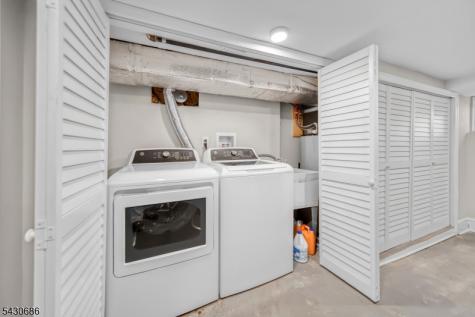 1583 Summit Avenue Hillside NJ 07205