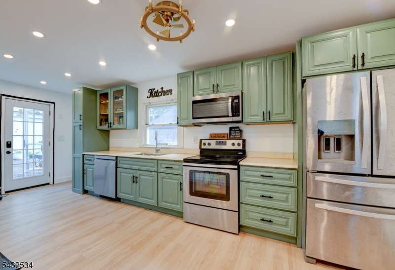 50 Chestnut Street Edison NJ 08817