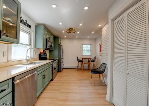 50 Chestnut Street Edison NJ 08817