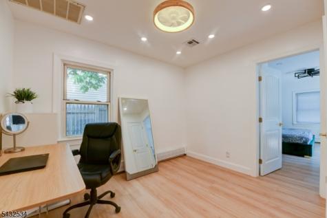 50 Chestnut Street Edison NJ 08817