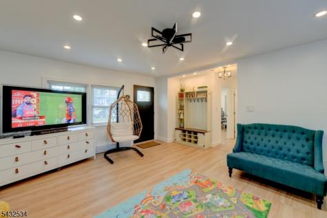 50 Chestnut Street Edison NJ 08817