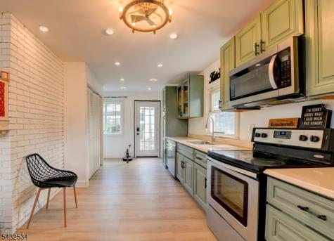 50 Chestnut Street Edison NJ 08817