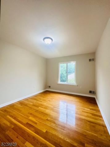 38 Park St8-g Florham Park NJ 07932