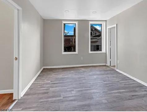 84 2ND Street Elizabeth NJ 07206