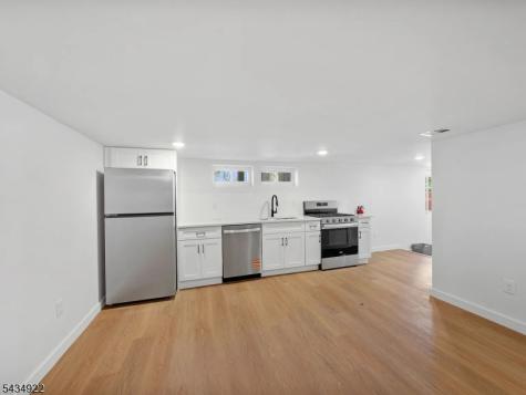3 Meadow Road Edison NJ 08817