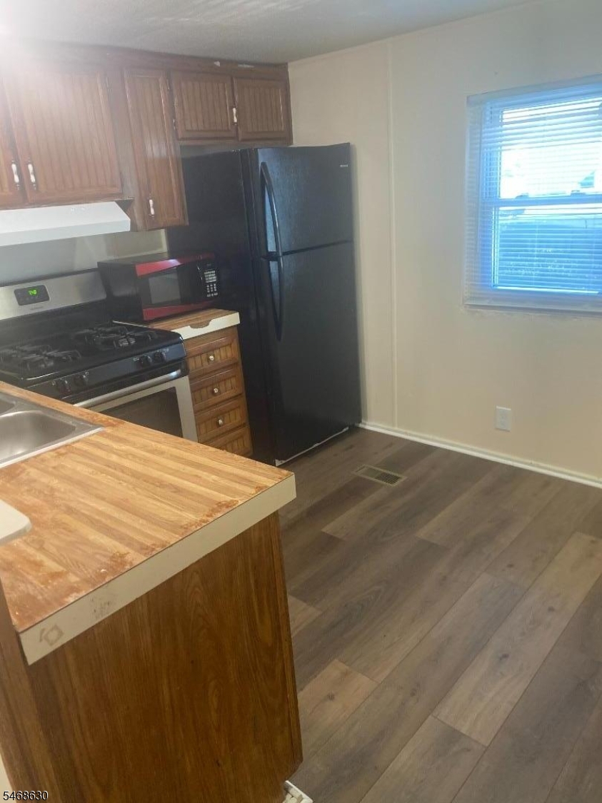 3260 Us Highway 22 Branchburg NJ 08876