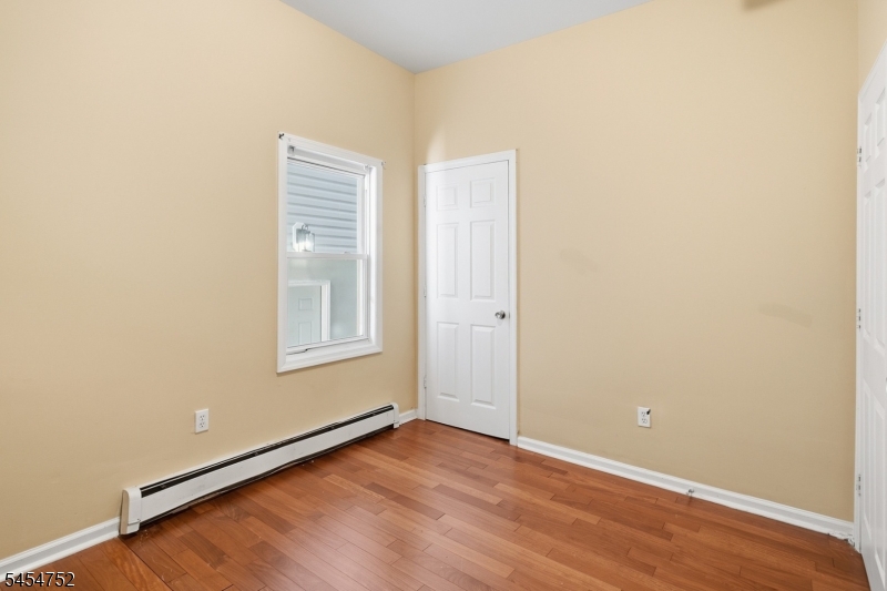 693 South 20th Street Newark NJ 07103