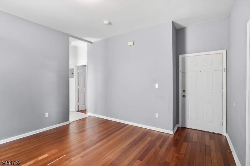 693 South 20th Street Newark NJ 07103