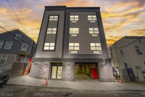 48 Chadwick Street Paterson NJ 07503