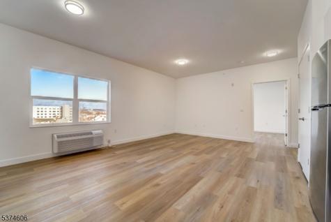 48 Chadwick Street Paterson NJ 07503
