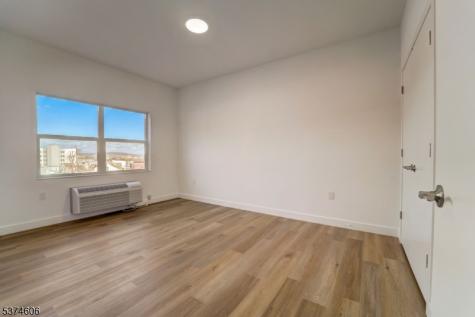 48 Chadwick Street Paterson NJ 07503