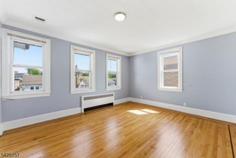 773 Kingsland Avenue Ridgefield NJ 07657