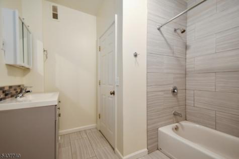 1176 Woodland Avenue Plainfield NJ 07060