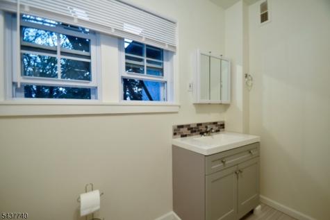 1176 Woodland Avenue Plainfield NJ 07060
