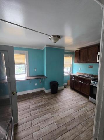 314 William Street East Orange NJ 07017