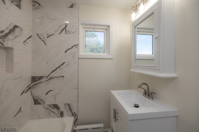 39 Hurden Street Hillside NJ 07205