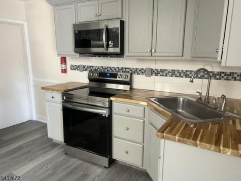 5 Chestnut Sussex NJ 07461