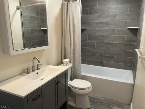 5 Chestnut Sussex NJ 07461